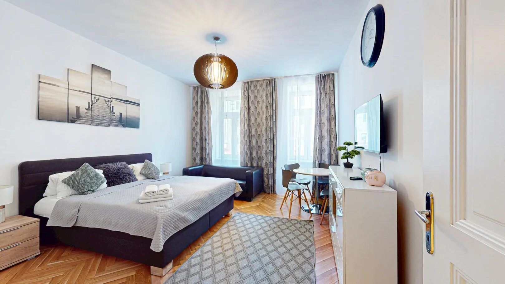 ++NEU++ Modern im Altbau - wunderschöne 2 Zimmer Wohnung mit Balkon! Ideal auch zur Vermietung – Top Zustand