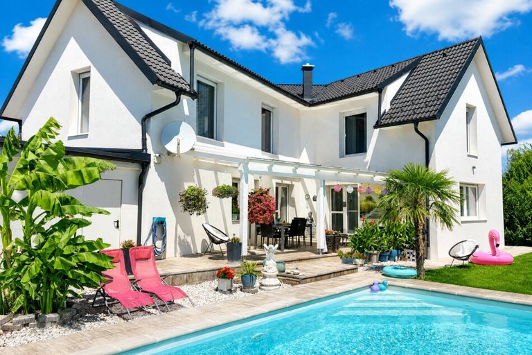 ++NEU++  Exklusives Traumhaus mit Pool, Garten in Gänserndorf! Top Lage