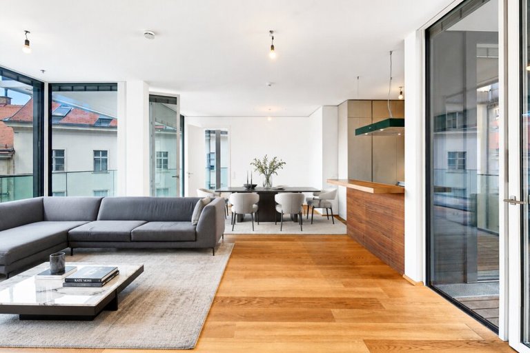 Premium Family Living im The Ambassy – seltene 5 Zimmer mit Außenflächen