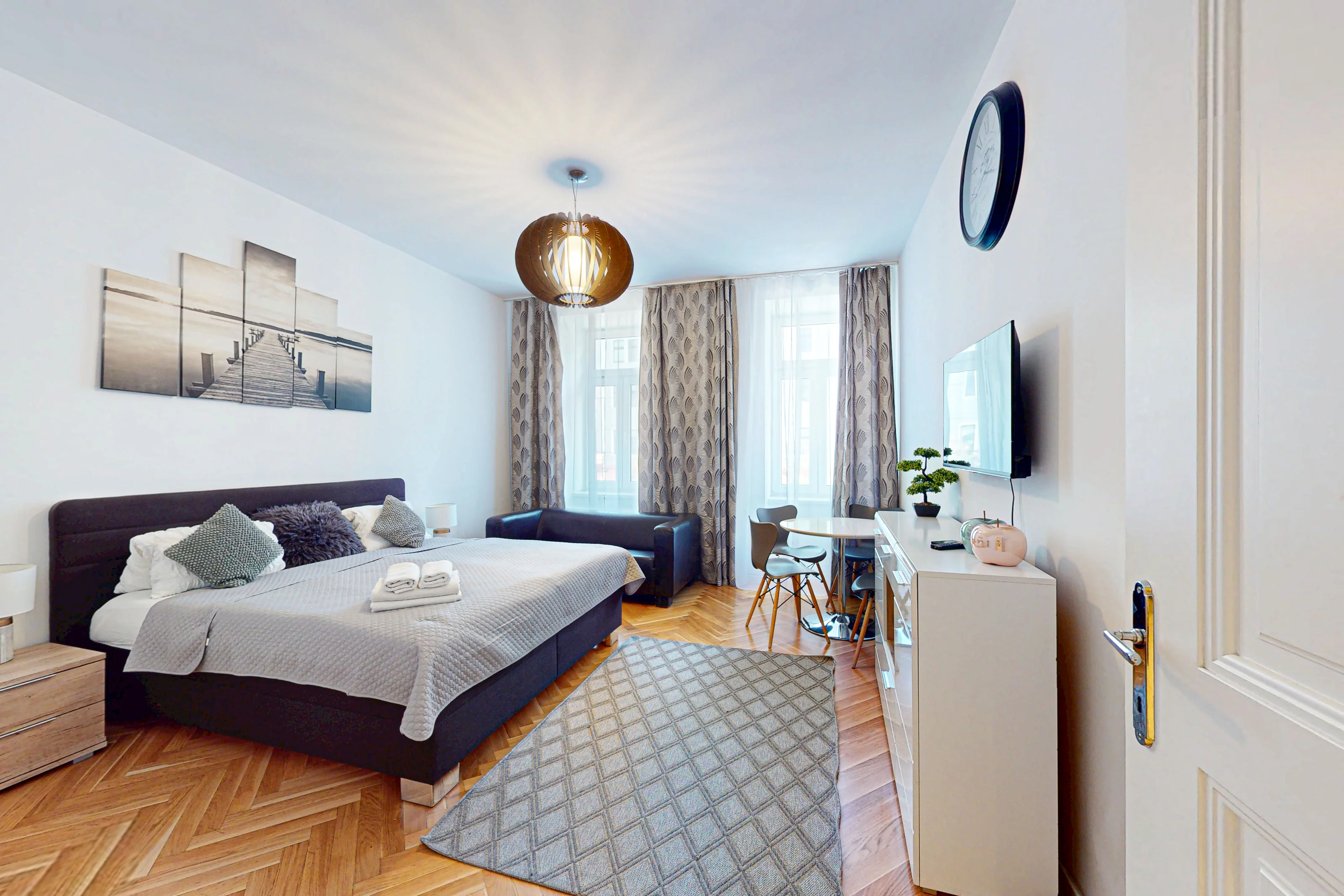 ++NEU++ Modern im Altbau - wunderschöne 2 Zimmer Wohnung mit Balkon! Ideal auch zur Vermietung – Top Zustand